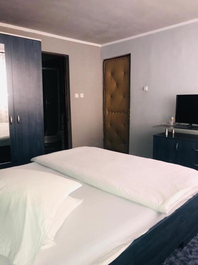 Vila Nik Szászbuda Kültér fotó
