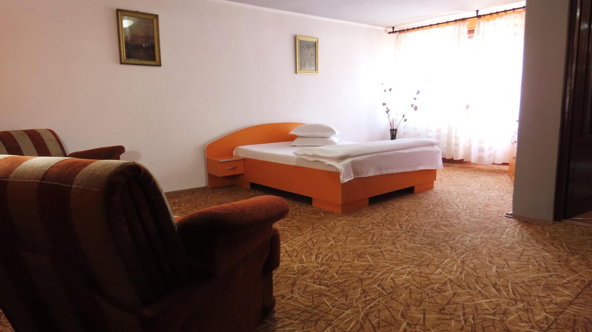 Vila Nik Szászbuda Kültér fotó