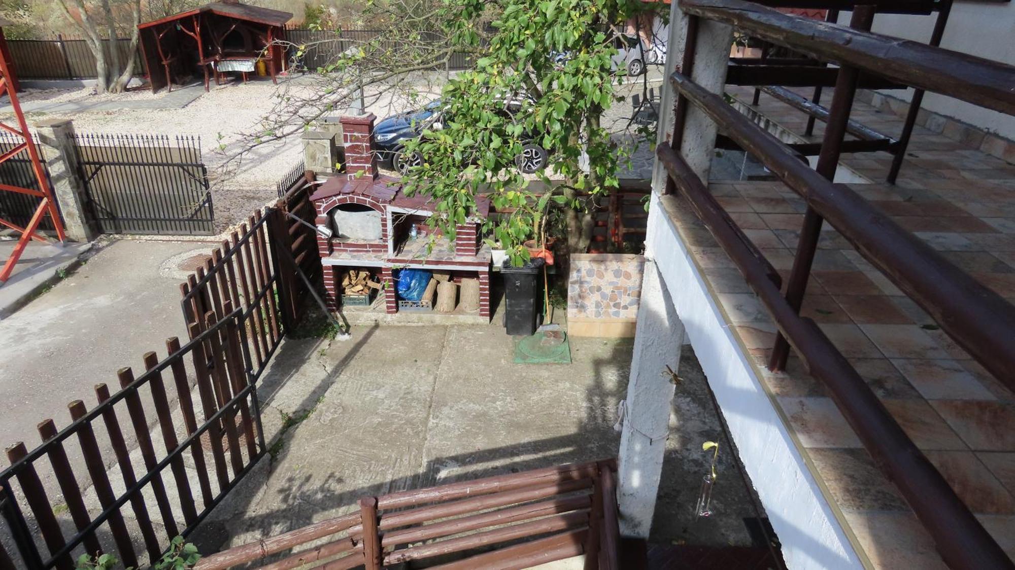 Vila Nik Szászbuda Kültér fotó